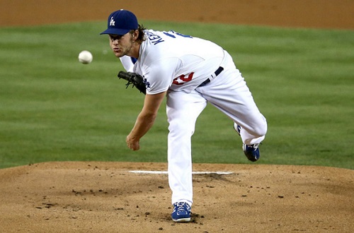 LA 다저스 에이스 클레이튼 커쇼가 5일 콜로라도 로키스와 원정 경기에 선발 등판해 시즌 10승째를 거뒀다. / LA 다저스 페이스북