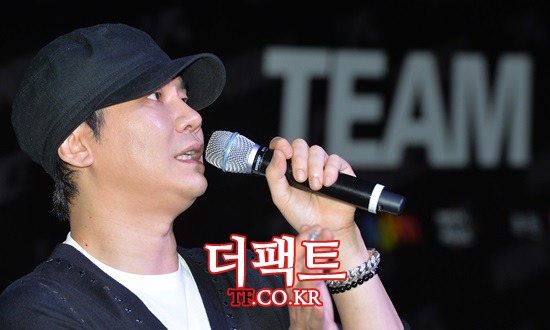 박봄을 둘러싼 논란이 커지자 소속사 양현석 대표가 해명 글을 남겼지만 의혹은 더욱 커지고 있다. /최진석 기자