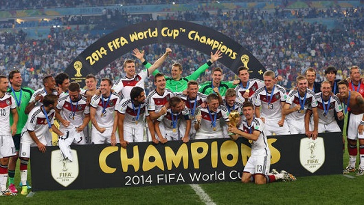 전차 군단 독일이 2014 브라질 월드컵 결승전에서 아르헨티나를 1-0으로 꺾고 24년 만에 월드컵 우승을 자치했다.  / 독일축구협회