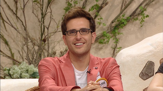 임정아 PD가 에네스 카야의 장점을 설명하고 있다./MBC 제공