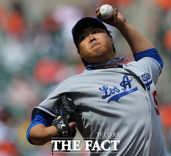 류현진이 22일 열린 피츠버그와 원정 경기에서 7이닝 2실점 호투를 기록하며 시즌 11승째를 올렸다. / 더팩트 DB