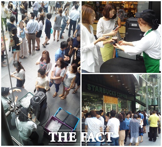25일 서울 중구에 있는 스타벅스 무교동점 매장 밖에서 공짜 커피를 마시기 위한 사람들이 줄을 서 있다. /종로=신진환 기자