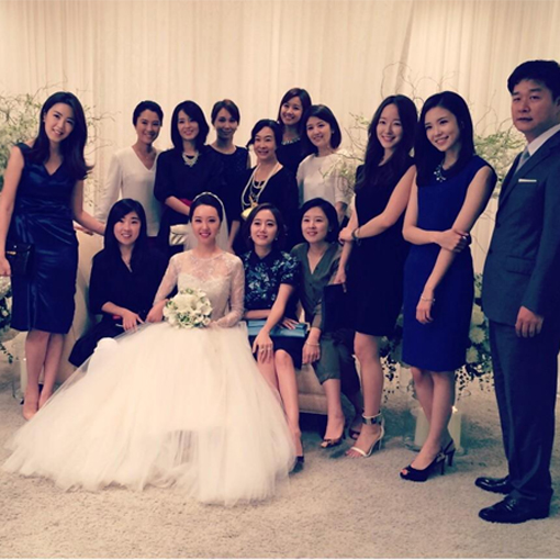 김주희 SBS 아나운서가 28일 오후 자신의 트위터에 박지성, 김민지 커플의 결혼식 사진을 공개했다. / 김주희 아나운서 트위터 캡처