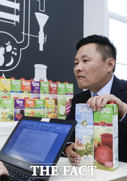 생과일을 그대로 착즙한 팁코는 아이들의 건강을 신경 쓰는 주부들에게 큰 인기를 끌고 있다.