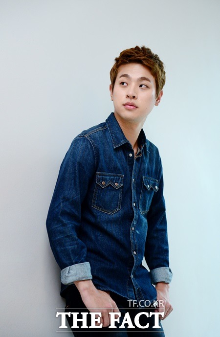 박정민은 너희들은 포위됐다에서 지국 역을 맡아 안정된 코믹 연기로 극의 재미를 더했다. / 김슬기 기자