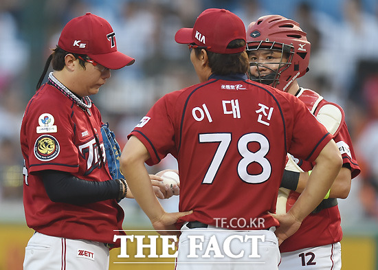 KIA 타이거즈가 과거 해태 왕조의 위용을 잃은 채 올해 역시 포스트 시즌 진출이 어려워 졌다. / 더펙트 DB