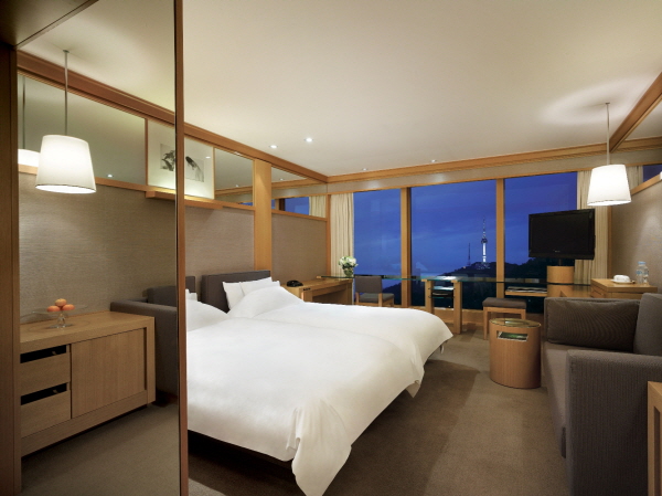 그랜드 하얏트 서울은 다음 달 5일부터 9일까지 추석 겟어웨이 패키지와 추석 피스트 패키지를 출시한다.