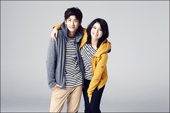 남지현(오른쪽) 박형식이 함께한 화보가 공개됐다./빈폴 바이크리 페어샵 제공