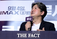 [TF포토] 최민식, '천만 배우의 진한 눈빛'