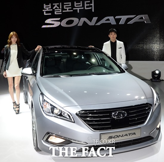 현대자동차의 신차 LF쏘나타는 지난달 전달 보다 770대 준 5596대 판매됐다./더팩트DB