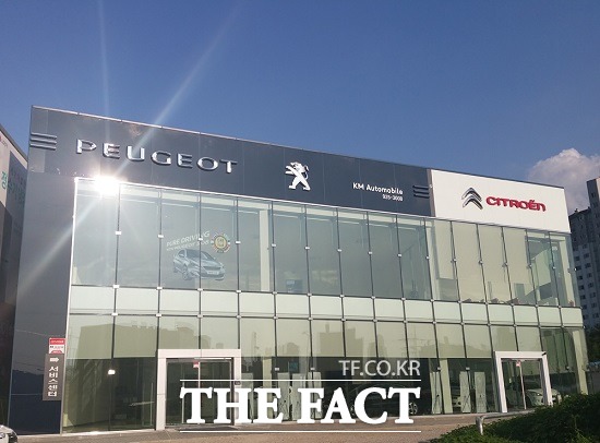푸조와 시트로엥의 공식수입원 한불모터스가 고객의 수요에 맞춰 일산전시장을 새롭게 확장 오픈한다. / 한불모터스 제공