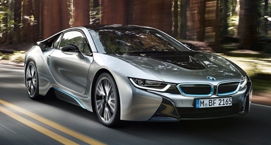 BMW는 올해 하반기 플러그인 하이브리드 스포츠카 i8을 출시할 계획이다./BMW 제공