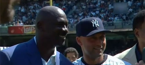 서프라이즈에서 마이클 조던(왼쪽)이 야구를 시작한 이유가 공개됐다./채널A 방송 캡처