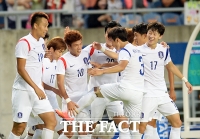  한국 말레이시아 3대0 완승…한국 일본 이승우 골 승리 '한국 축구 축제'