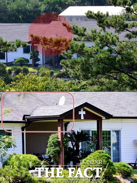 붉은 원과 상자 안의 부분이 비가림막을 설치해 관리사와 창고를 임의로 연결한 부분으로 건축물을 주거용도로 변경한 것은 개발제한구역 특별법 위반에 해당한다. / 남양주=남윤호 기자