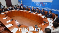 [TF포토] 박영선 원내대표 없이 진행된 정책조정회의