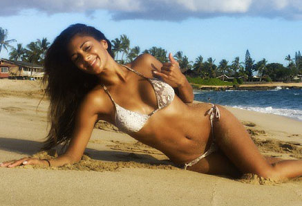 도끼 사촌누나 니콜 셰르징거가 누리꾼들의 관심을 모으고 있다./니콜 셰르징거 페이스북 캡처