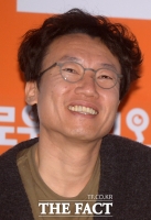 [TF포토] 김영탁 감독, '슬로우비디오로 돌아왔어요!'