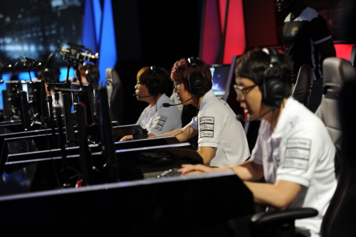 롤드컵에 출전 중인 삼성 갤럭시 화이트는 19일 다크패시지와 경기에서 임프 구승빈 베인의 롤드컵 시즌 4 첫 번째 펜타킬을 앞세워 킬 스코어 15대 0, 퍼펙트게임으로 승리했다. 삼성 갤럭시 화이트는 현재 롤드컵 3연승을 기록 중이다.  /라이엇게임즈 제공