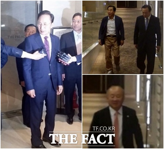 지난 3월 2일 시작된 이명박 재단 설립은 MB 정부에서 장·차관과 청와대 수석비서관 등을 지낸 인사 50여 명이 서울의 한 식당에서 기념재단 발기인 모임을 가지면서 알려졌다. 지난 2일 서울 팔래스호텔에서 열린 선진한반도포럼 만찬 모임에 참석한 이명박(왼쪽) 전 대통령과 MB 정부 핵심 실세로 불리는 새누리당 이재오 의원, 임태희 전 청와대 비서실장, 류우익 전 통일부 장관(오른쪽). /서울팔래스호텔=오경희 기자