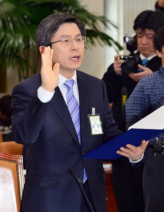 황교안 법무부 장관의 복역중인 기업총수관련 발언에 재계의 이목이 집중되고 있다./더팩트DB