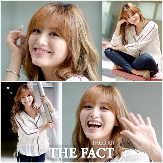 재경이 소탈한 매력을 발산하며 긍정의 에너지를 발산하고 있다. /이새롬 기자