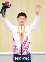 [TF포토] 김준홍, '오늘은 은메달만 두개에요'