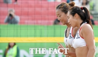 [TF포토] 여자 비치발리볼 0:2 패, '중국의 높은벽 실감'