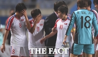[TF포토] 눈물 흘리는 북한 선수들