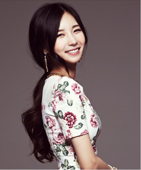 이병헌에 집 사달라 요구한 이지연이 구속 기소됐다./이지연 인스타그램