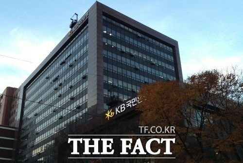 http://news.tf.co.kr/read/economy/1422768.htm 위기의
