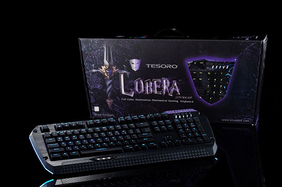 최근 각종 온라인 커뮤니티 게시판에는 키보드 종류와 관련된 글들이 올라와 누리꾼들의 관심을 받고 있다. (사진은 기사 내용과 직접적인 관련이 없음.) /제닉스 제공