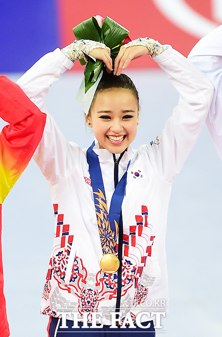 손연재 갈라쇼가 한국 리듬체조 팬들의 가슴을 설레게 하고 있다. / 배정한 기자