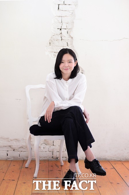 이솜은 인터뷰 말미, 마담 뺑덕의 덕이로 분해 극 중 학규(정우성 분)에게 사랑의 메시지를 전달했다./김슬기 기자