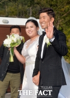 [TF포토] 박인비-남기협, '결혼해서 행복해요'