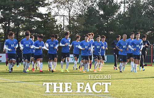 한국 코스타리카 친선경기 소식에 누리꾼들의 관심이 집중됐다./더팩트 DB