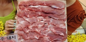 판체타는 이탈리아식 베이컨으로 향신료로 풍미를 더한 음식이다. /서울신문 제공