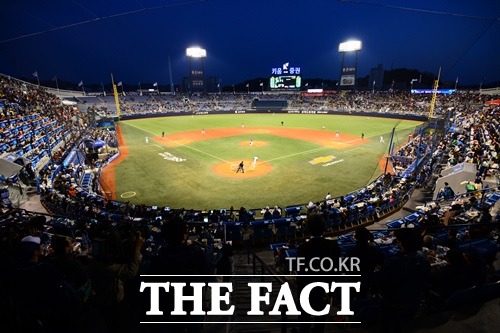 마산야구장 날씨에 대한 관심이 집중되고 있다. /더팩트 DB