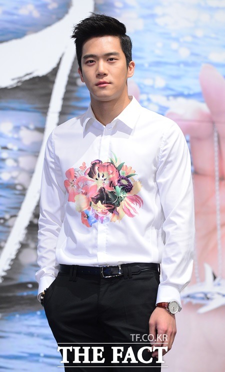 배우 하석진이 MBC 새 주말드라마 전설의 마녀 속 뺨을 맞는 연기를 한 소감을 밝혔다. / 더팩트DB