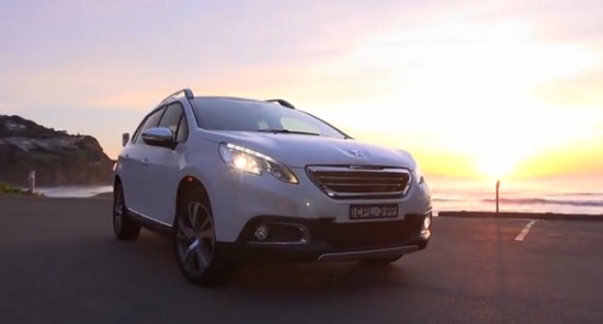 푸조 2008이 사전 계약 접수를 받고 있는 가운데 비교적 저렴한 가격대로 알려져 누리꾼들의 관심을 끌고 있다. /카스가이트닷컴 영상 캡처