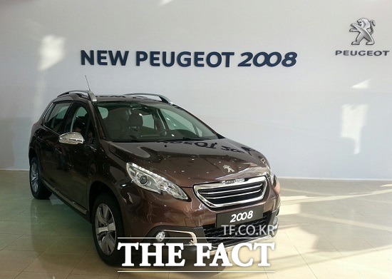 푸조의 도심형 크로스오버 유틸리티차량(CUV) 모델 뉴 푸조 2008이 국내 시장에 첫발을 내디뎠다.  / 서재근 기자