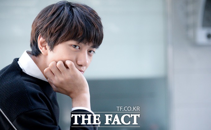 배우 성준이 KBS2 연애의 발견을 끝낸 후 <더팩트> 사옥을 찾았다. / 이효균 기자