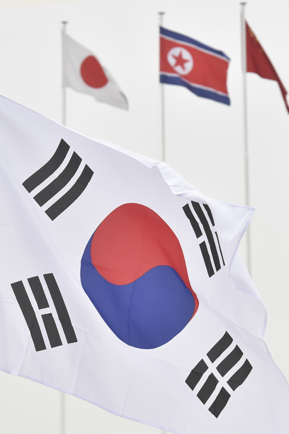 한국 살기 좋은 나라 25위 소식에 선정 기준에 대한 관심이 높아지고 있다. / 최진석 기자