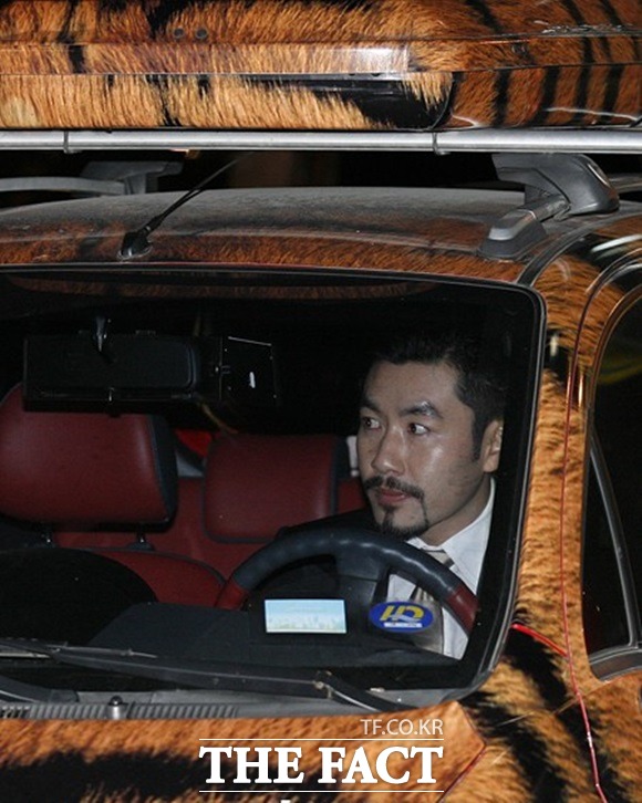 방송인 노홍철이 음주운전 혐의로 적발된 가운데 그의 방송 활동에 어떤 후폭풍이 있을지 논란이 되고 있다. / 더팩트DB