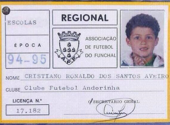 유럽 한 언론이 18일 크리스티아누 호날두의 9살 사진을 공개했다. / 유럽 언론