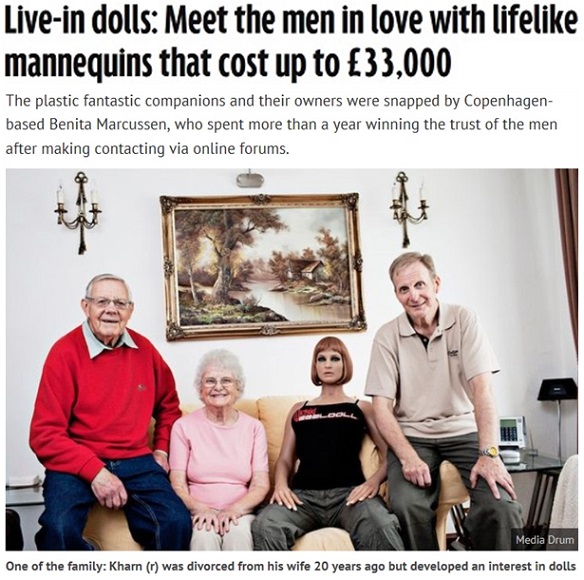 17일(현지 시각) 영국 일간지 미러는 덴마크 사진기자 베니타 마르쿠젠이 촬영한 섹스 돌과 사는 남자들의 사연을 보도했다./ 영국 일간지 미러 갈무리
