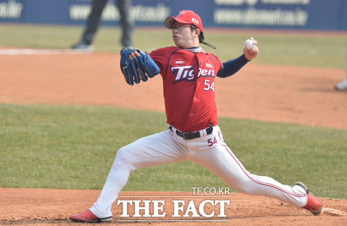 메이저리그 진출을 노리고 포스팅 요청을 한 양현종의 최고 응찰액이 22일 KBO를 통해 선수와 KIA에 전달될 것으로 예상된다. / 최진석 기자