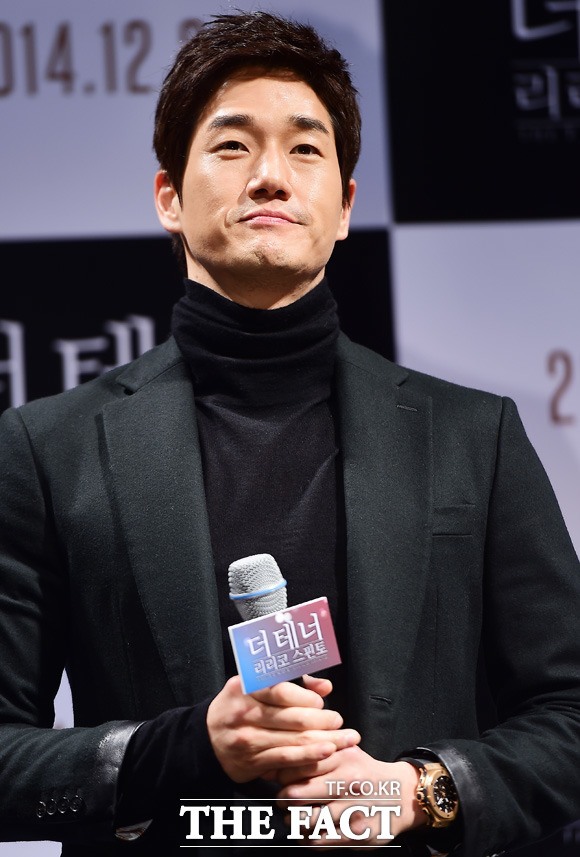 영화 더 테너 리리코 스핀토 제작보고회가 25일 오전 서울 압구정 CGV에서 열린 가운데 배우 유지태가 취재진의 질문을 듣고 있다./배정한 기자