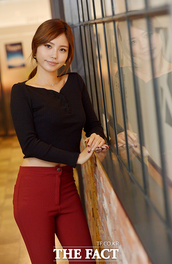 모델 전선영이 보디보디 시즌2 촬영 전 서울 영등포구 한국연예사관학교에서 포즈를 취하고 있다./조재형 기자