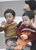 [TF클릭] 쌍둥이 아빠 이휘재 '인석아, 너도 얼마 안 남았다~'